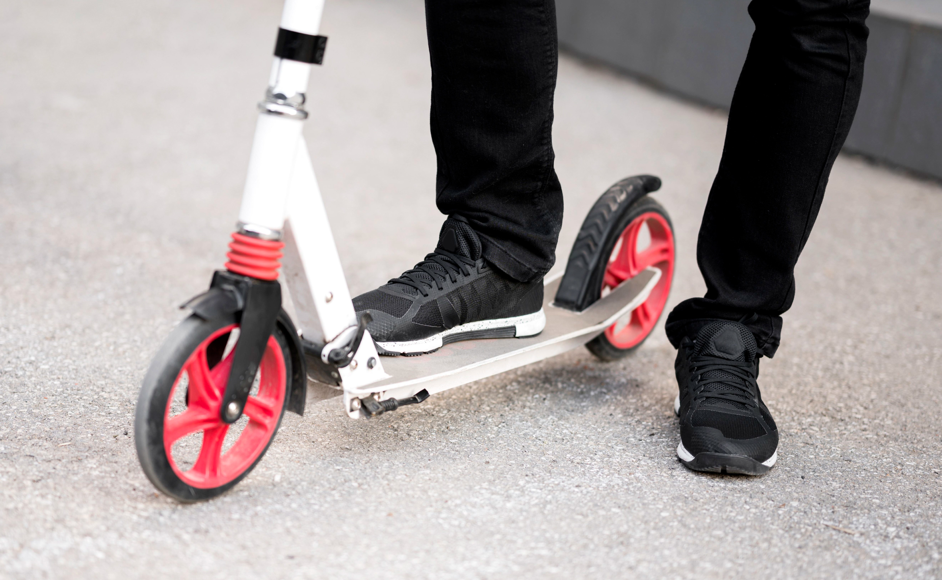 Si tienes un patinete eléctrico, necesitas este nuevo accesorio de Xiaomi  que te será imprescindible